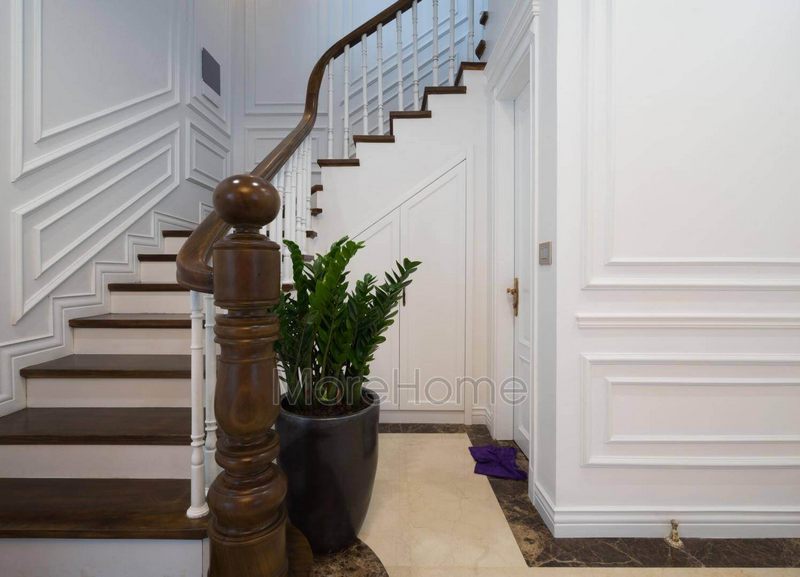 MoreHome đã tính toán kỹ lưỡng và thiết kế theo tiêu chuẩn phong thủy để cung cấp cho khách hàng cầu thang ưng ý nhất.